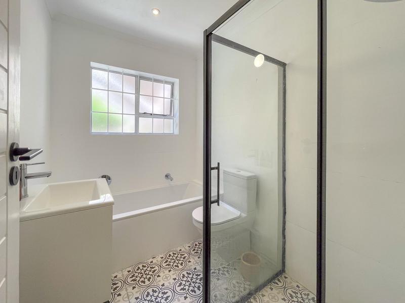2 Bedroom Property for Sale in Hout Bay Western Cape